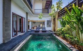 Villa Raka Managed By Manara